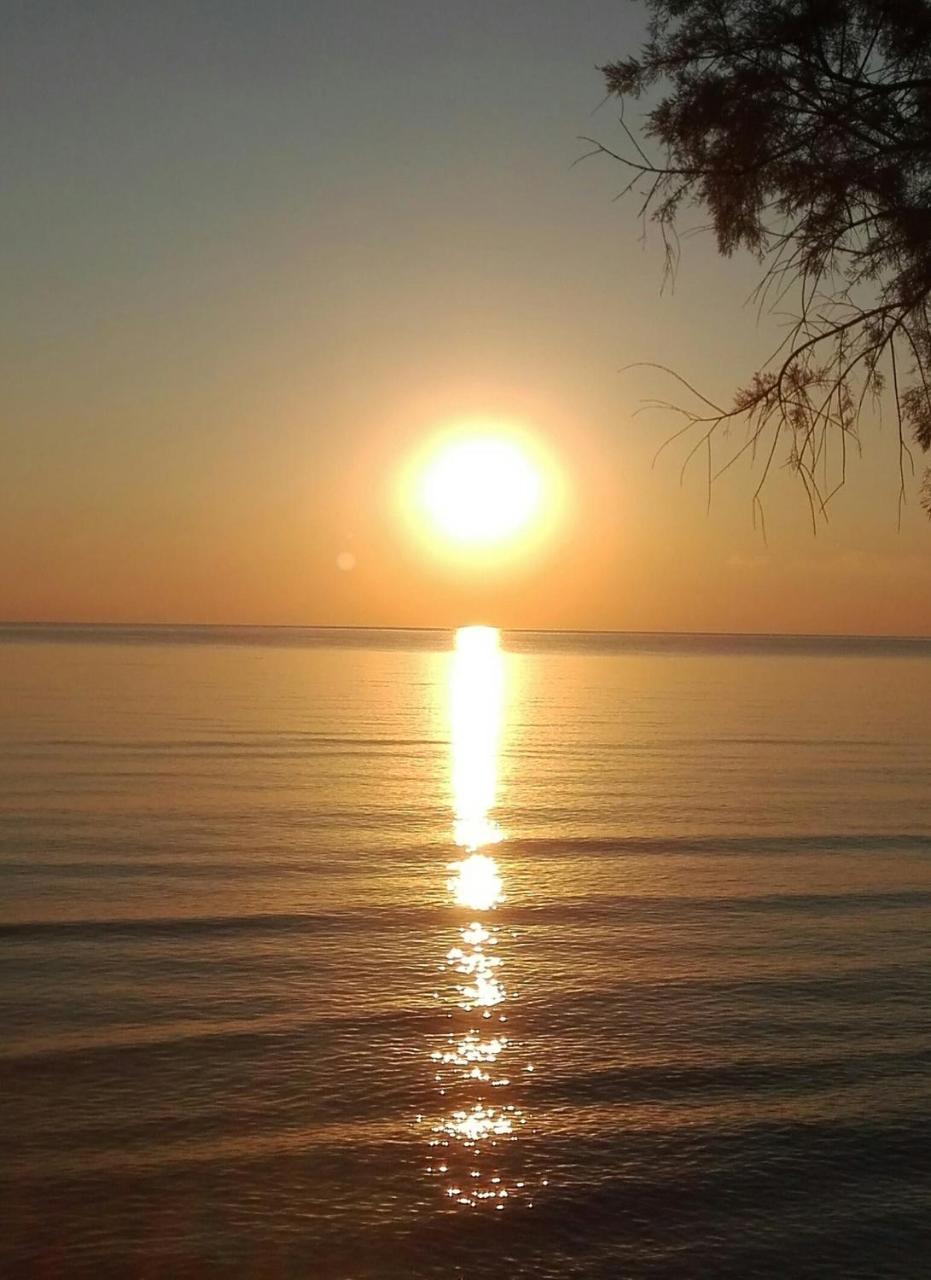Laura Beach House Alikész Kültér fotó