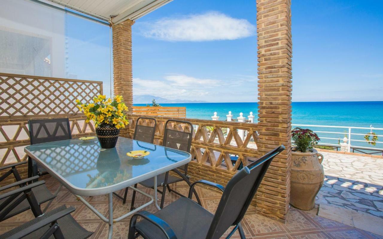 Laura Beach House Alikész Kültér fotó